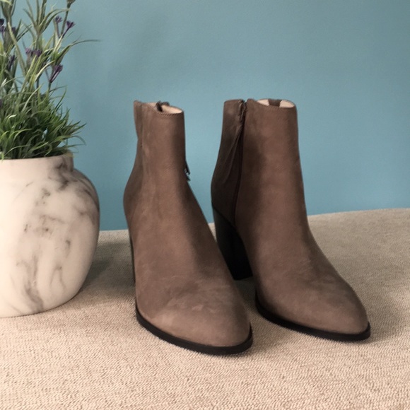 Kenneth Cole Shoes - Kenneth Cole• Tan Suede Heeled Ankle Boots, 8 1/2